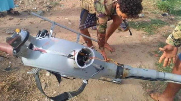 القوات الحكومية تُسقط طائرة مسيرة للحوثيين غربي تعز