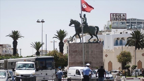 تونس.. حزب مؤيد للرئيس يدعو لتشكيل حكومة إنقاذ تضم 