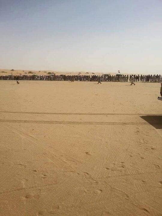 قبائل الجوف تنصب خياما بالقرب من الحدود السعودية للمطالبة بعودة العكيمي إلى المحافظة