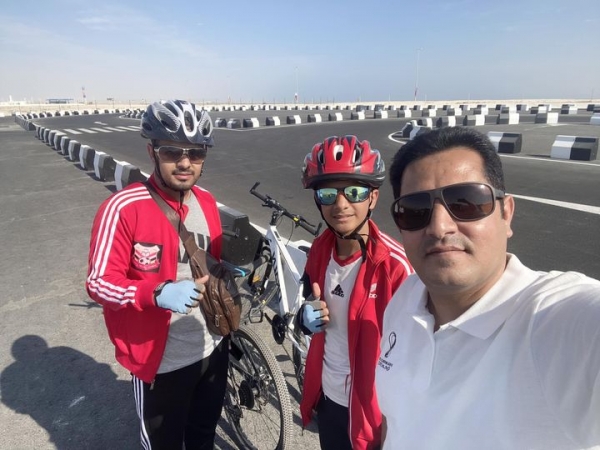 دراجان يمنيان يصلان قطر بعد 39 يوما على إنطلاقهما من صنعاء (فيديو)