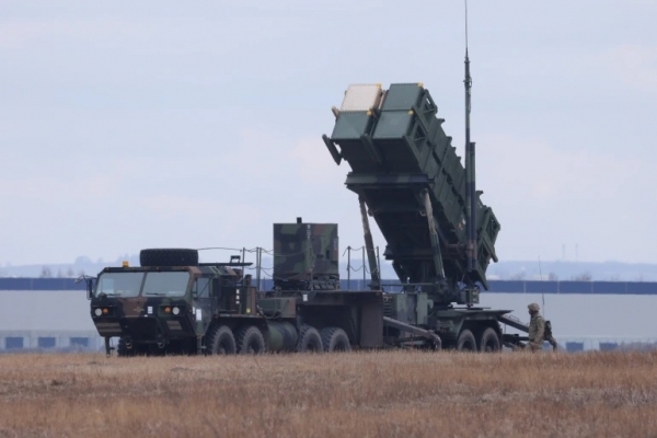 روسيا تتوعد بالرد على تزويد أوكرانيا بصواريخ باتريوت والمعارك تحتدم حول مدينة استراتيجية
