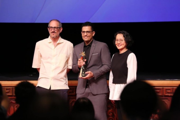 جائزة دولية جديدة يحصدها فيلم "المرهقون" للمخرج اليمني عمرو جمال