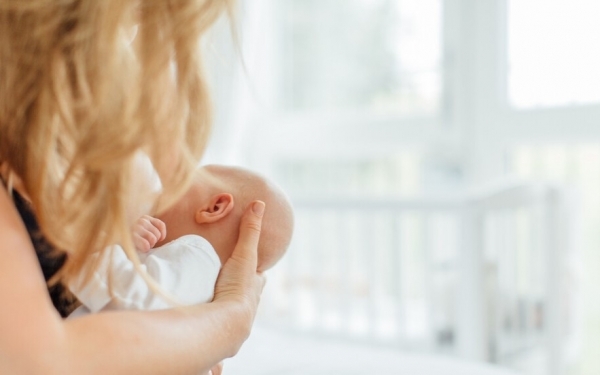 كيف تحمي الرضاعة الطبيعية الأمهات من خطر الإصابة بمرض مزمن؟