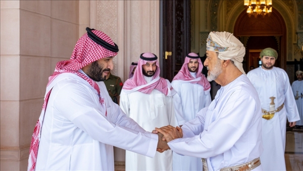 محمد بن سلمان يختتم زيارته  إلى سلطنة عمان