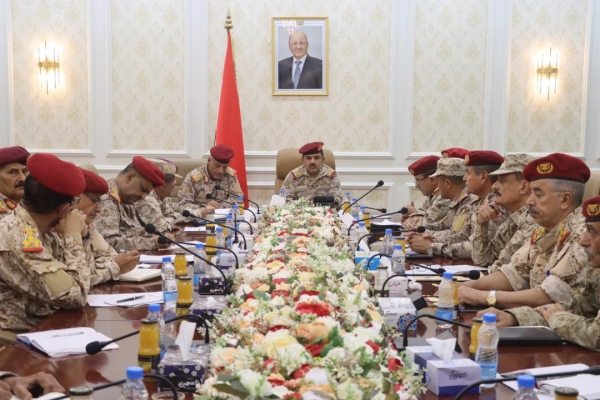 وزير الدفاع: الحوثيون لا يَصْدُقون في أي اتفاقات أو مواثيق ولدينا معهم تجربة طويلة