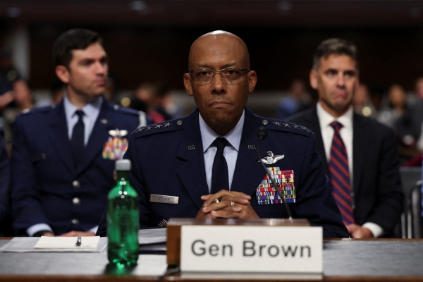 الشيوخ الأميركي يصادق على تعيين الجنرال تشارلز براون رئيساً جديداً لأركان الجيش