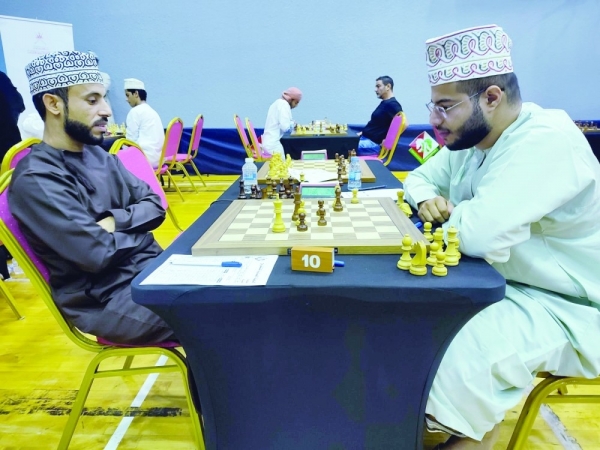اليمني عبد الله القديمي يحصل على المركز الأول بالبطولة التحضيرية للشطرنج