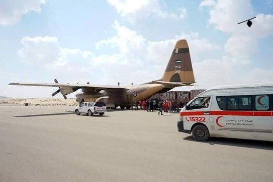 مصر تدعو لإيصال أي مساعدات لغزة إلى مطار العريش ووصول أول طائرة قادمة من الأردن