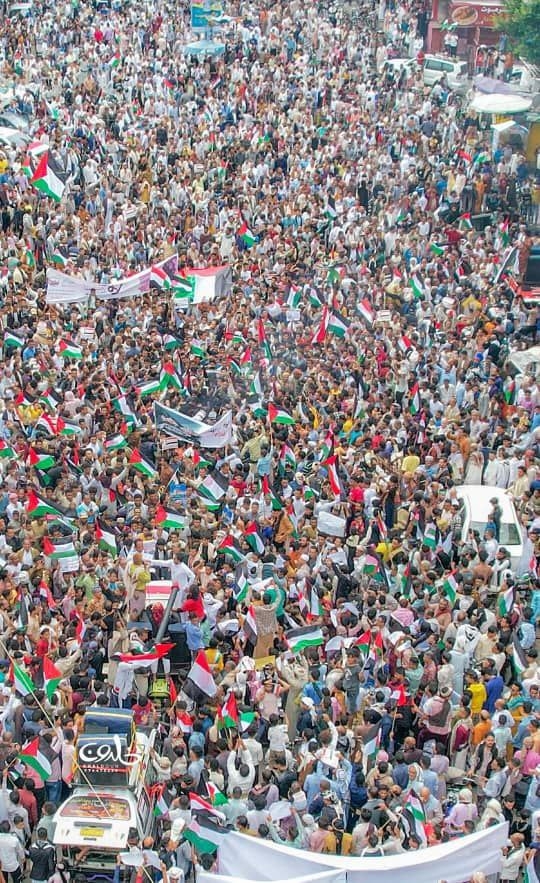 مظاهرات حاشدة في 13 محافظة يمنية تضامنا مع الشعب الفلسطيني وتنديدا بجرائم الاحتلال الإسرائيلي