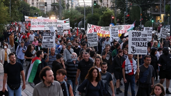 مظاهرات في فرنسا واليونان وكولومبيا تنديدا بقصف المستشفى بغزة