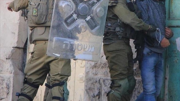 الجيش الإسرائيلي يعتقل 60 فلسطينيا بالضفة الغربية