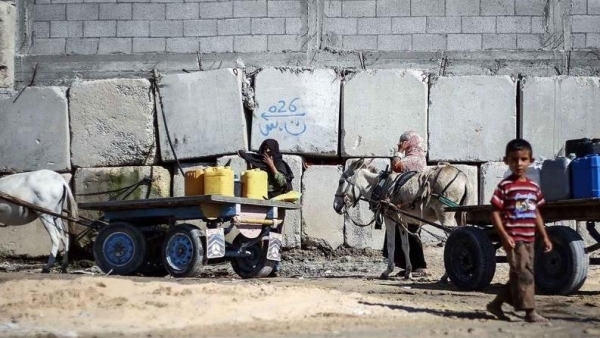 في غزة.. العطش يهدد حياة الناجين من نيران الحرب
