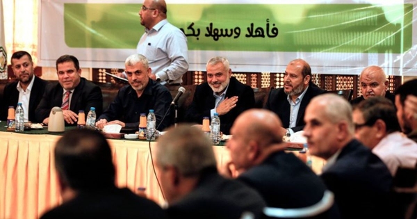 حماس: التهديدات باستهداف قادة الحركة لا تخيفنا.. 