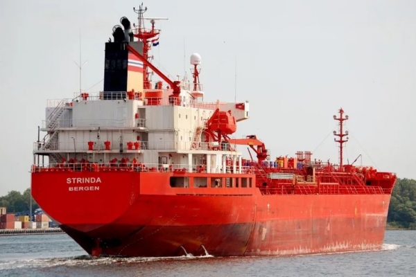 بعد هجوم من اليمن.. شركة أردمور: السفينة تعمل بكل طاقمها من دون فقدان أي بضائع أو أضرار