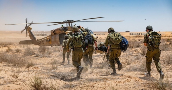 جيش الاحتلال يعلن مقتل ضابط وجندي وإصابة 5 آخرين بمعارك غزة