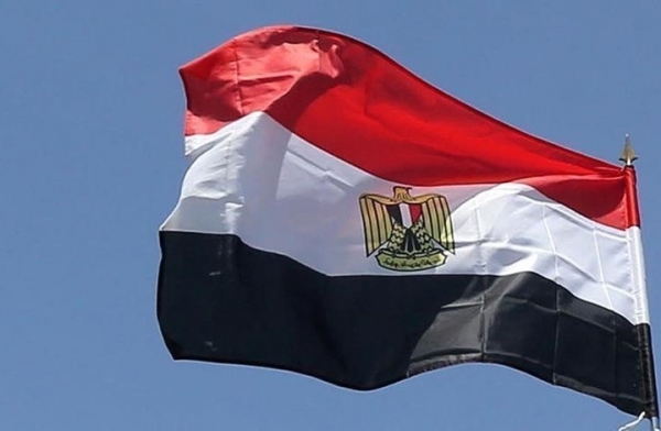 مصر تدعو لخفض التوتر في المنطقة وتعبر عن قلقها من الغارات الجوية في اليمن