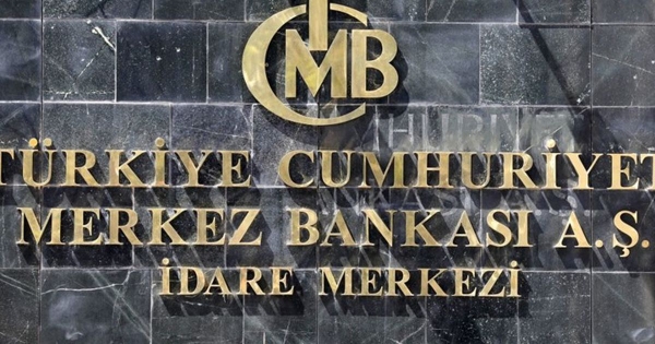 تركيا ترفع معدل الفائدة إلى 45 بالمئة.. "انتهاء التشديد"