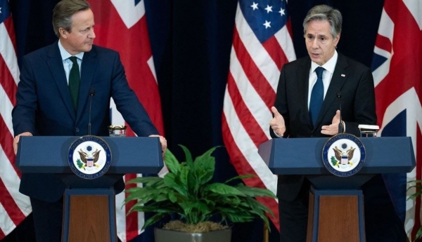 وزيرا خارجية أميركا وبريطانيا يبحثان التطورات في البحر الأحمر