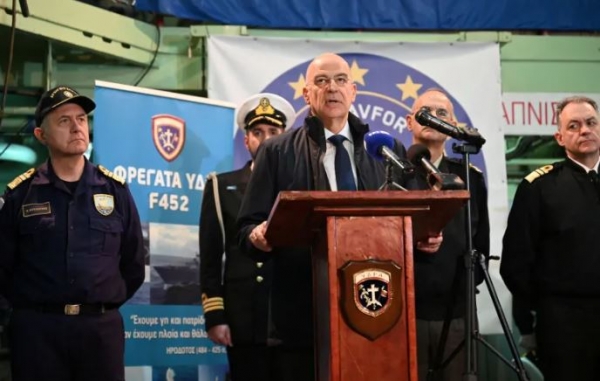 وزير الدفاع اليوناني: نشعر بالقلق من مدى تطور النهج الذي يتبعه الحوثيون في البحر الأحمر