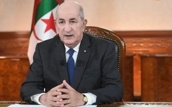 الرئيس الجزائري يعلن الترشح لولاية رئاسية ثانية