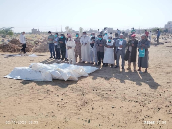 نيابة استئناف مأرب تدفن 15 جثة مجهولة الهوية بالتعاون مع الصليب الأحمر الدولي