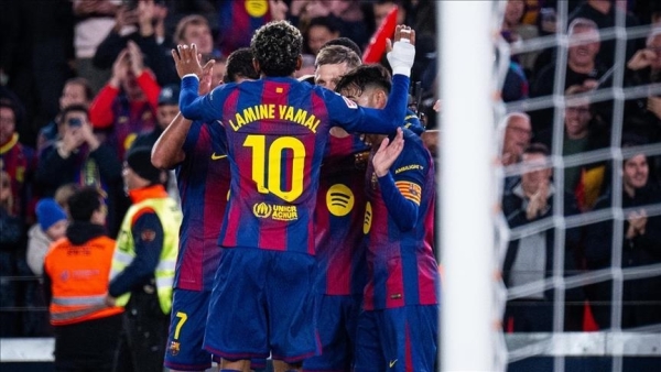 برشلونة يقلب الطاولة على أتلتيكو مدريد ويعزز صدارته لليغا