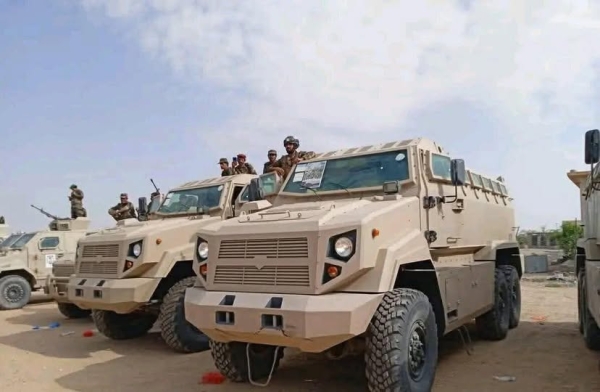 بعد ساعات من اتفاق تهدئة رعته السعودية.. الانتقالي يهاجم مواقع حلف قبائل حضرموت ويعلن سيطرته على الشركات النفطية