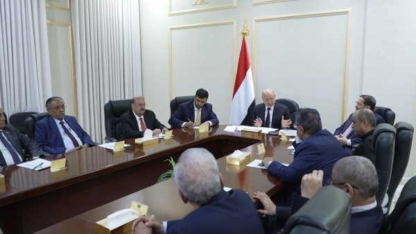 صحيفة سعودية: الانتقالي استغل التهدئة للتوسع عسكريا وحضرموت أكبر من أن تكون غنيمة لميليشيا مناطقية