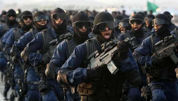 مساع سعودية لتحالف عسكري مع عدة دول للحد من نفوذ الإمارات (ترجمة خاصة)