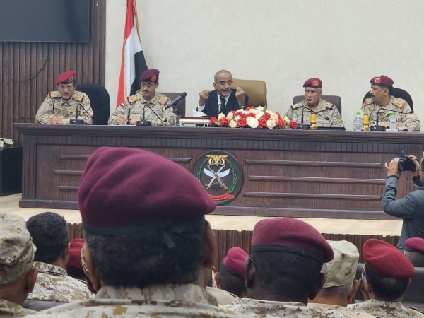 تصعيد من الانتقالي المنحل ضد الحكومة في عدن ووزير الدفاع أكثر المستهدفين