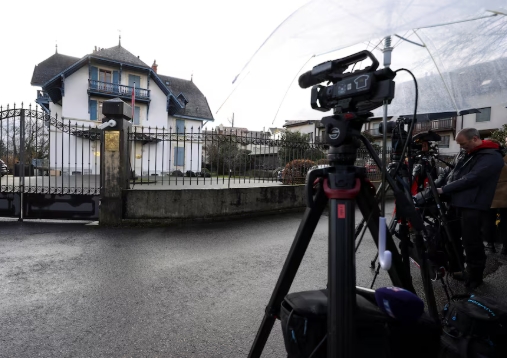 إيران تغلق أجزاء من مضيق هرمز مع بدء محادثات نووية مع أمريكا