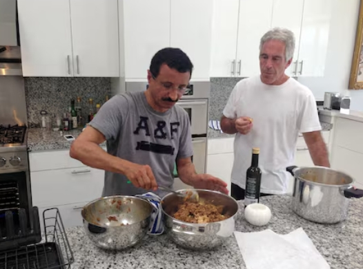 وثائق: إبستين حاول بناء شبكة علاقات قوية في أنحاء الشرق الأوسط