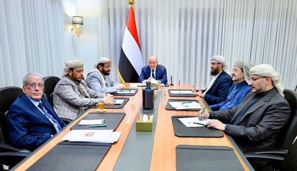 المجلس الرئاسي يشدد على الجاهزية العسكرية بجبهات القتال لأي تطورات محتملة