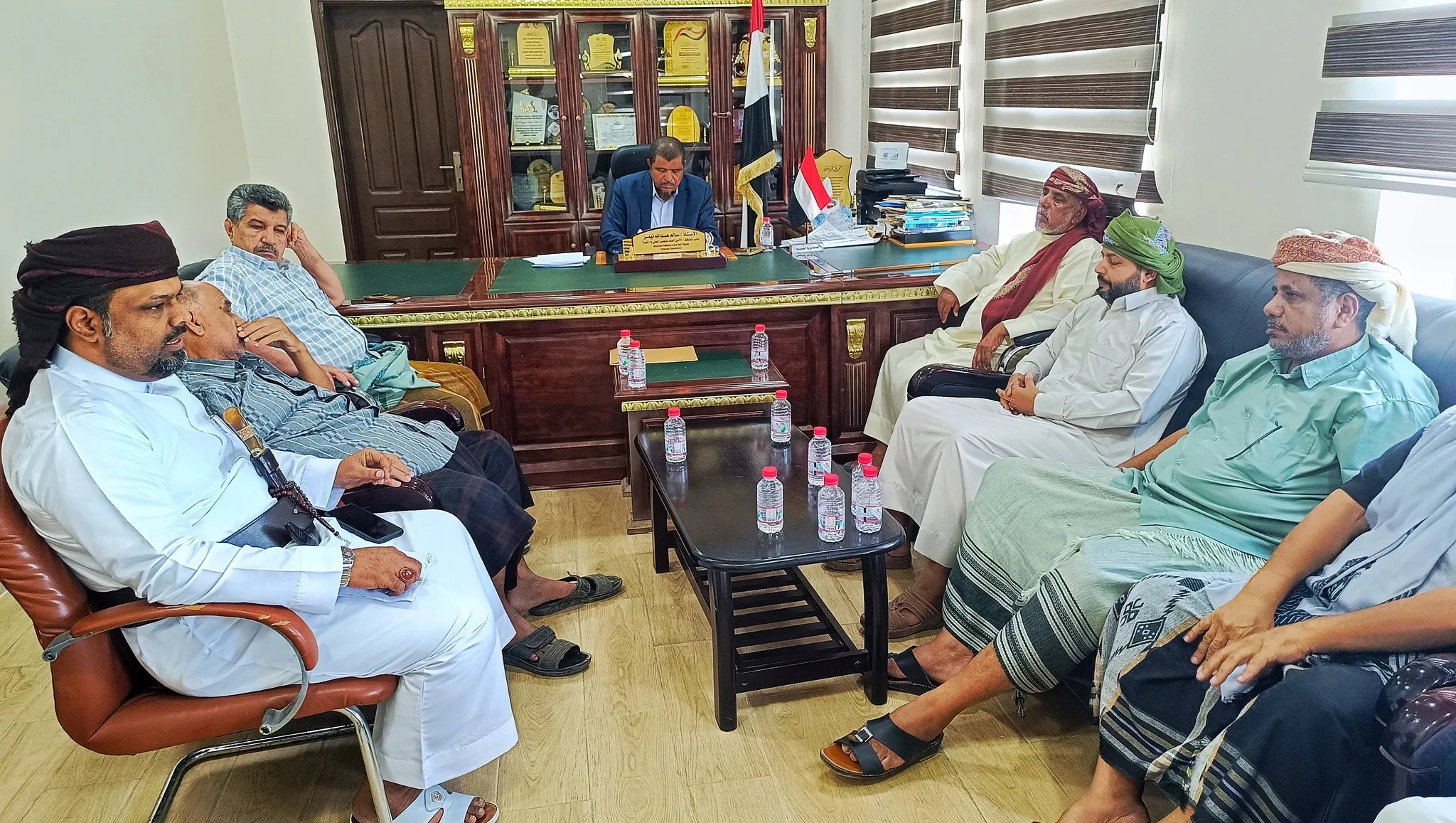 المهرة.. لجنة التهدئة تقول إنها اتفقت مع السلطات المحلية لحلول توافقية تهدف لرفع إضراب المعلمين