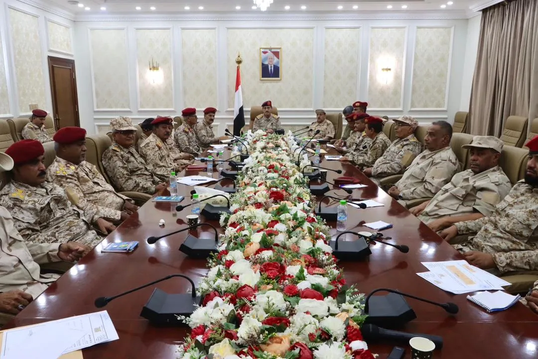 وزير الدفاع يشدد على مواصلة جهود ضبط البيانات والإصلاحات المالية والإدارية