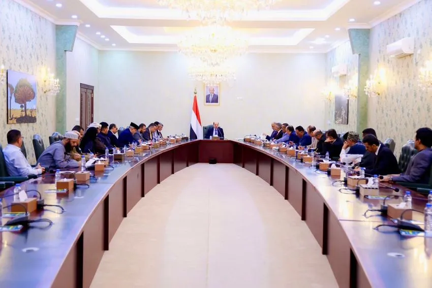رئيس الوزراء اليمني: الحكومة تعتزم فتح صفحة جديدة مع القطاع الخاص وتسهيل بيئة الأعمال