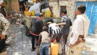 قبل انطلاقها الى تعز .. الحوثيون يعتقلون منظمي مسيرة الماء