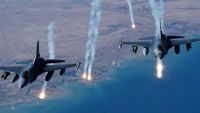 طيران التحالف يقصف قيادة القوات الخاصة ومواقع متفرقة في ضواحي صنعاء