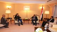 الفريق علي محسن الأحمر يلتقي الملحق العسكري الأمريكي لدى اليمن