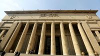 النظام المصري يعزل 31 قاضيا بدعوى تأييدهم للإخوان المسلمين