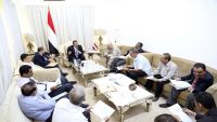 بن دغر : الحكومة لن تستمر في إرسال الايرادات إلى المليشيا التي تسيطر على البنك المركزي في صنعاء