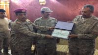 القيز يتسلم قيادة المنطقة العسكرية الخامسة رسمياً من سلفه القشيبي