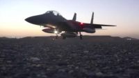 طيران التحالف يدمر منصات إطلاق صواريخ وعربات عسكرية للحوثيين في حرض