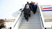 معركة تعز وتقوية الفريق الحكومي في مقدمة أولويات زيارة الرئيس هادي إلى عدن