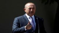 مولود أوغلو: تركيا تتوقع أن يقود العاهل السعودي جهود حل أزمة قطر