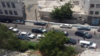 قوات تابعة للزبيدي تمنع بن دغر ومحافظ عدن من دخول مبنى المحافظة