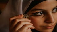 ﻿فتاة من غزة تفوز بجائزة "ناشيونال جيوغرافيك" للتصوير الوثائقي حول "الزفاف الفلسطيني ـ ليلة الحناء"