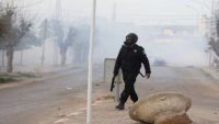 تونس تعتقل 237 بعد احتجاجات عنيفة على إجراءات التقشف