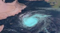 إعصار "لبان" يقترب من السواحل الشرقية وأرخبيل سقطرى