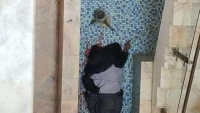 انتحار أحد المعلمين في صنعاء بسبب تراكم ديونه وطرده من شقته من قبل المؤجر